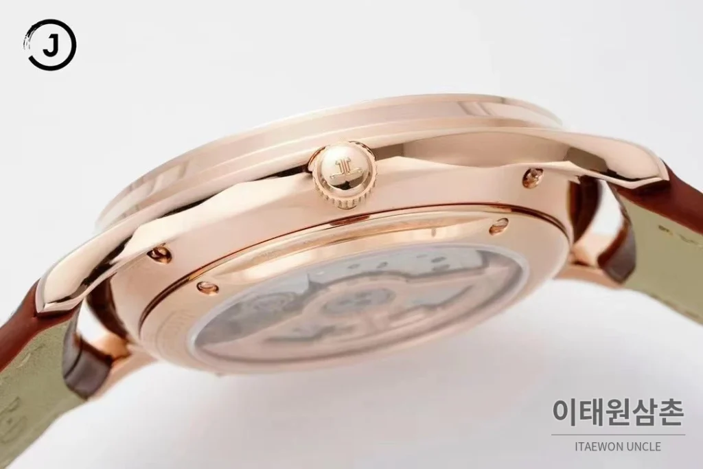 예거르쿨트르 마스터 스틸 퍼페추얼캘린더 실버다이얼 오토매틱 39mm 브라운 가죽 스트랩
