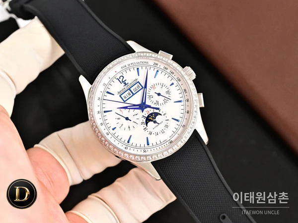 예거르쿨트르 마스터 스틸 실버다이얼 오토매틱 40mm 예거르쿨트르 마스터 스틸 실버다이얼 오토매틱 40mm