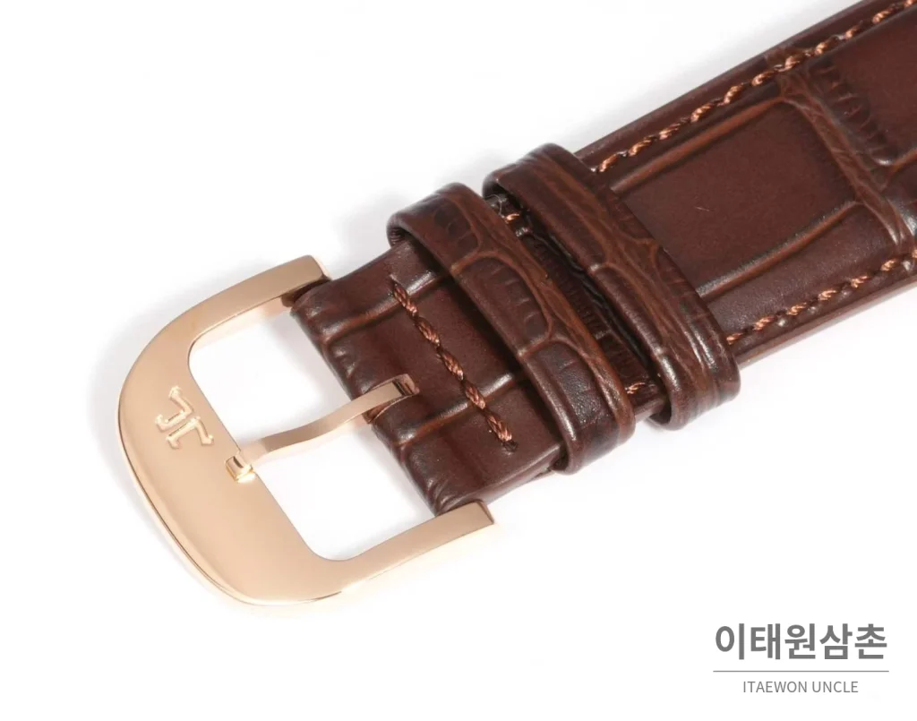 예거르쿨트르 마스터 울트라 씬 파워리저브 스틸 화이트다이얼 오토매틱 39mm 브라운 가죽 스트랩