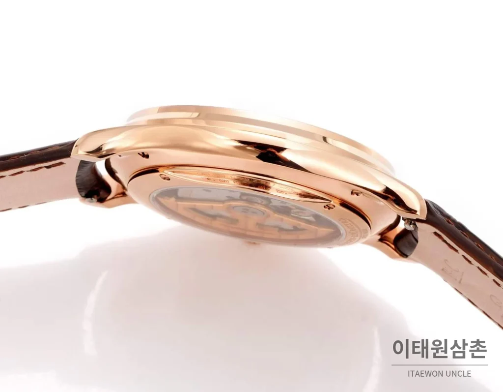 예거르쿨트르 마스터 울트라 씬 파워리저브 스틸 화이트다이얼 오토매틱 39mm 브라운 가죽 스트랩