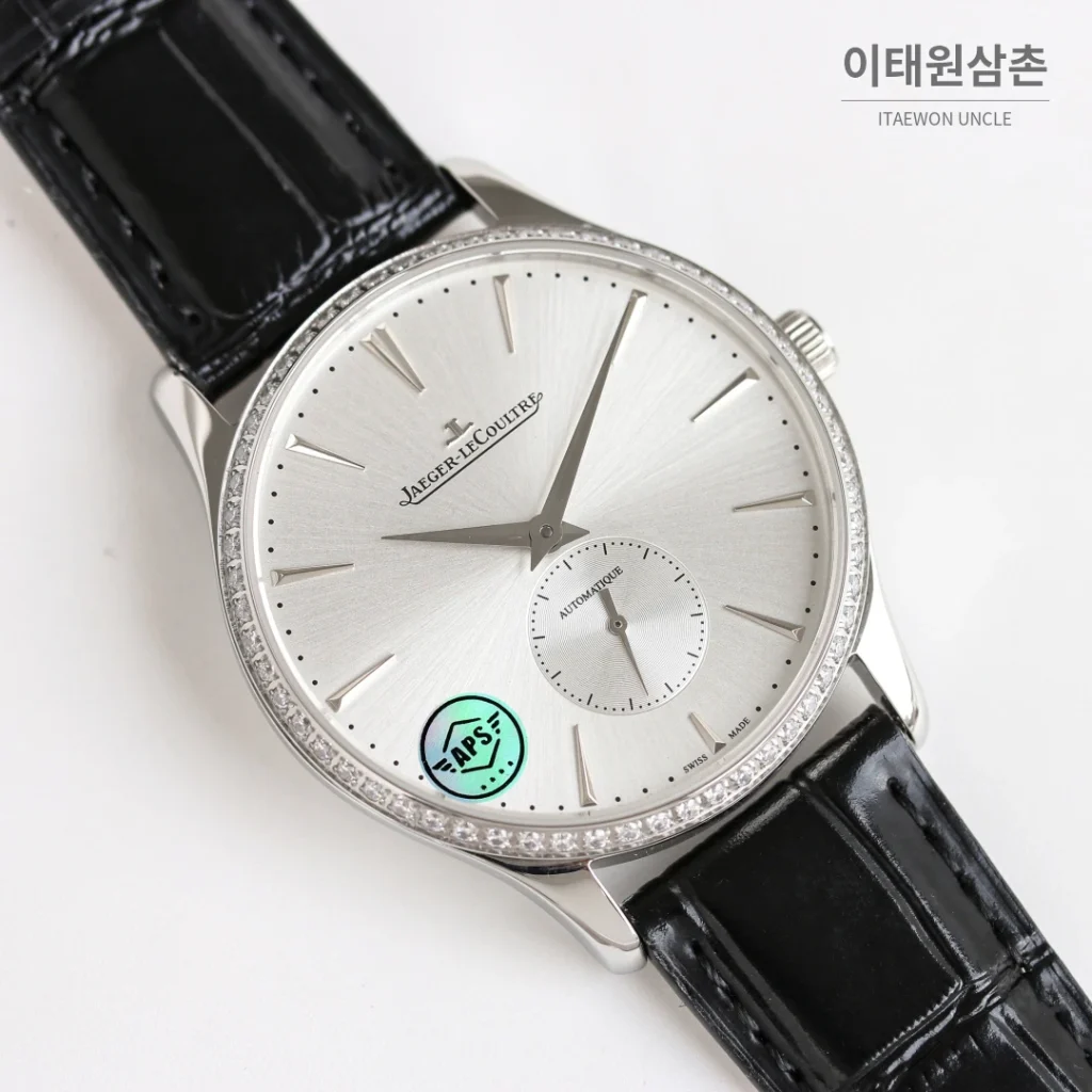 예거르쿨트르 마스터 울트라 씬 스틸 스몰세컨즈 오토매틱 39mm 실버 블랙 가죽 스트랩 실버 베젤
