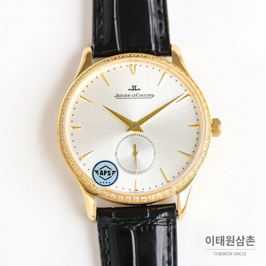 예거르쿨트르 마스터 울트라 씬 스틸 스몰세컨즈 오토매틱 39mm 실버 블랙 가죽 스트랩 골드 베젤