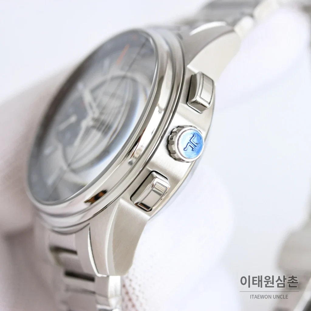 예거르쿨트르 패트리모니 크로노그래프 오토매틱 42mm 그레이 다이얼