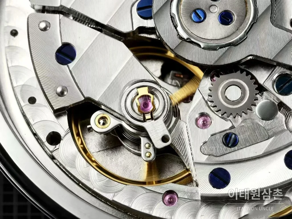 예거르쿨트르 폴라리스 지오그래픽 그레이 월드타임 오토매틱 42mm AP13 그레이 다이얼