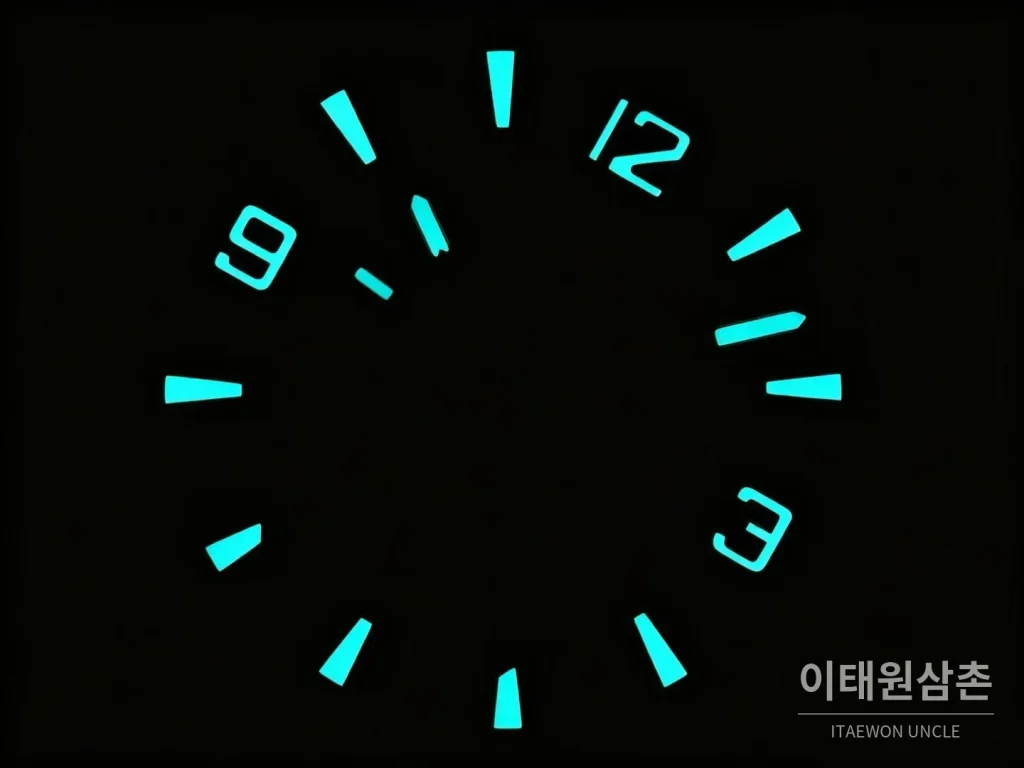 예거르쿨트르 폴라리스 지오그래픽 그레이 월드타임 오토매틱 42mm AP13 그레이 다이얼