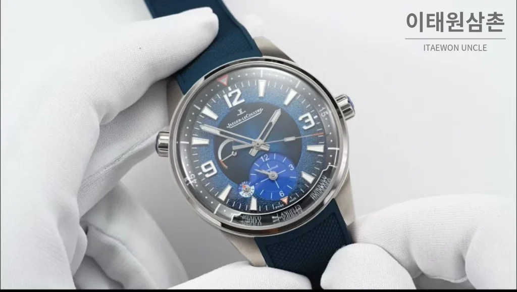 예거르쿨트르 폴라리스 지오그래픽 그레이 월드타임 오토매틱 42mm AP13 블루 다이얼