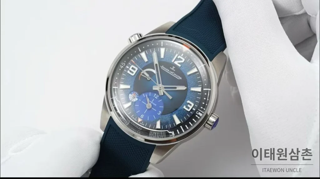예거르쿨트르 폴라리스 지오그래픽 그레이 월드타임 오토매틱 42mm AP13 블루 다이얼