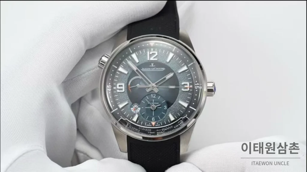 예거르쿨트르 폴라리스 지오그래픽 그레이 월드타임 오토매틱 42mm AP13 그레이 다이얼