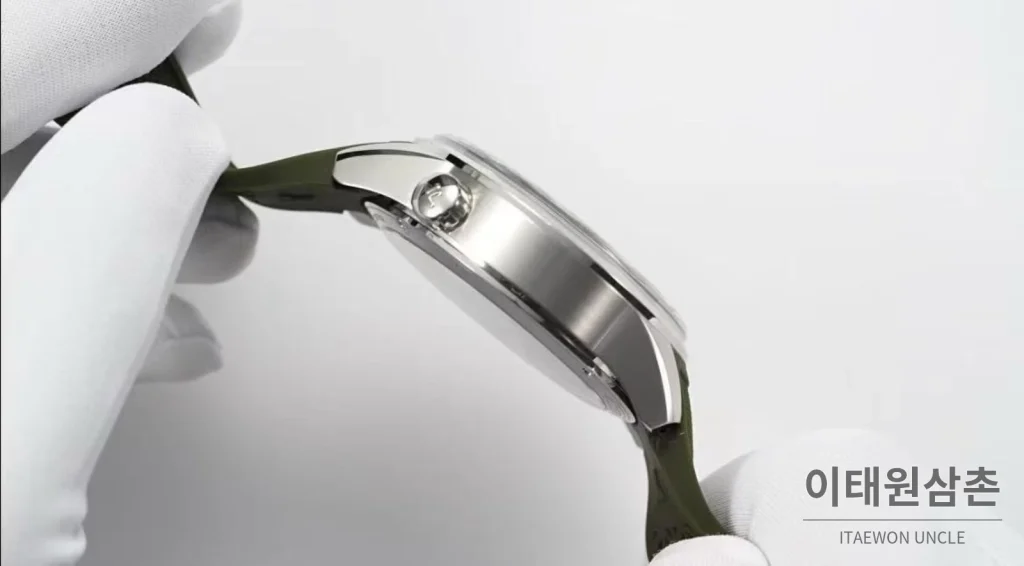 예거르쿨트르 폴라리스 지오그래픽 그레이 월드타임 오토매틱 42mm AP13 그린 다이얼