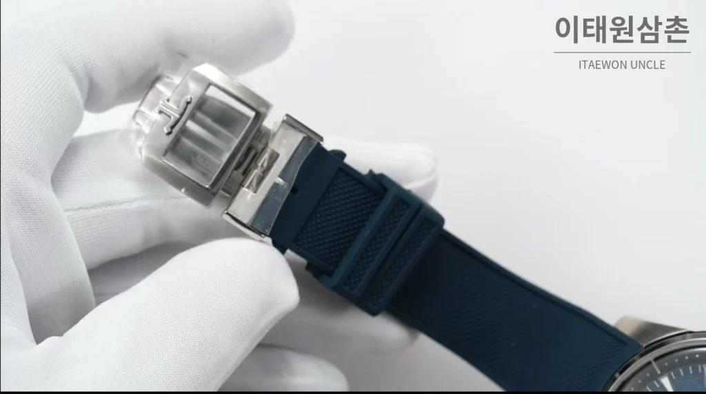 예거르쿨트르 폴라리스 지오그래픽 그레이 월드타임 오토매틱 42mm AP13 블루 다이얼
