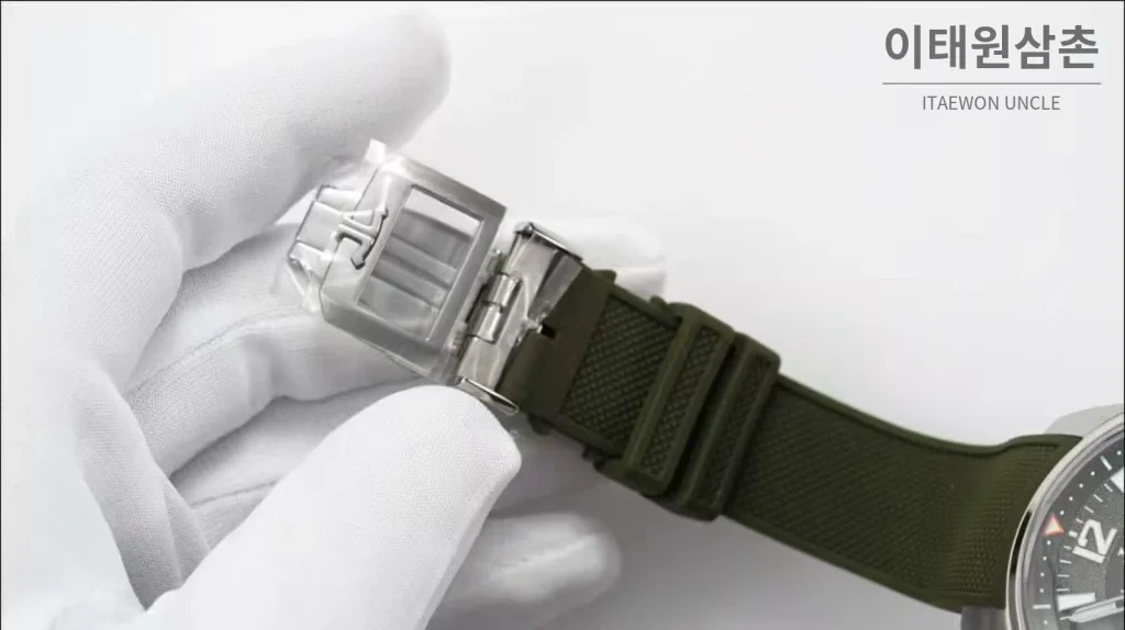 예거르쿨트르 폴라리스 지오그래픽 그레이 월드타임 오토매틱 42mm AP13 그린 다이얼