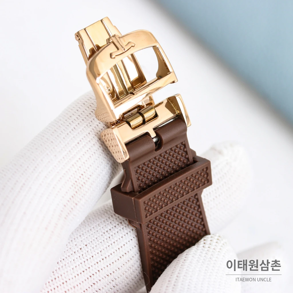 예거르쿨트르 폴라리스 지오그래픽 월드타임 오토매틱 42mm 네이비 다이얼 브라운 러버 스트랩