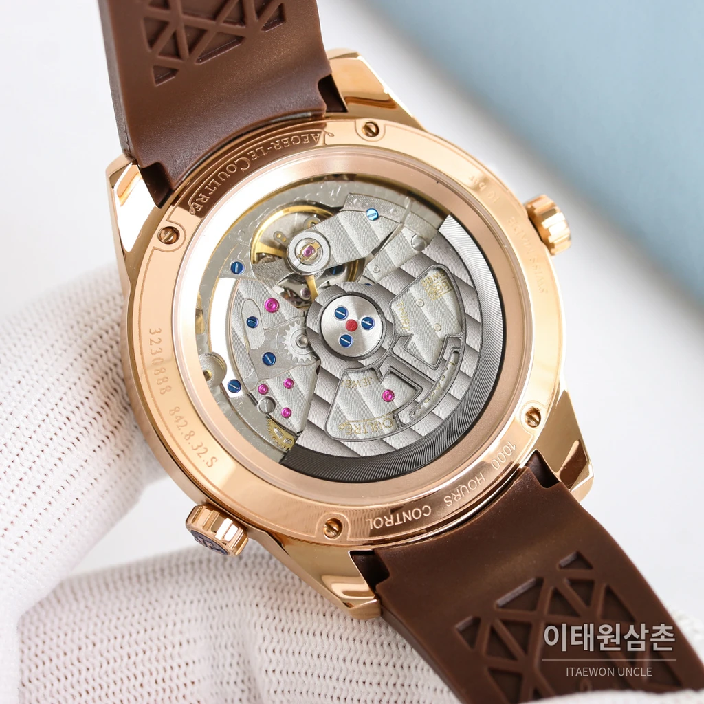 예거르쿨트르 폴라리스 지오그래픽 월드타임 오토매틱 42mm 네이비 다이얼 브라운 러버 스트랩