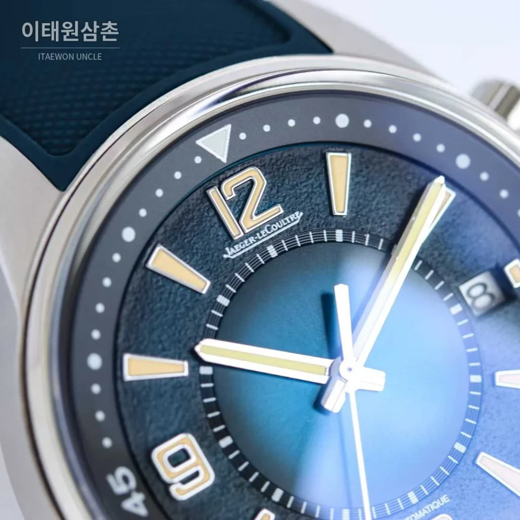 예거르쿨트르 폴라리스 러버밴드 블랙다이얼 데이트 오토매틱 42mm (3)