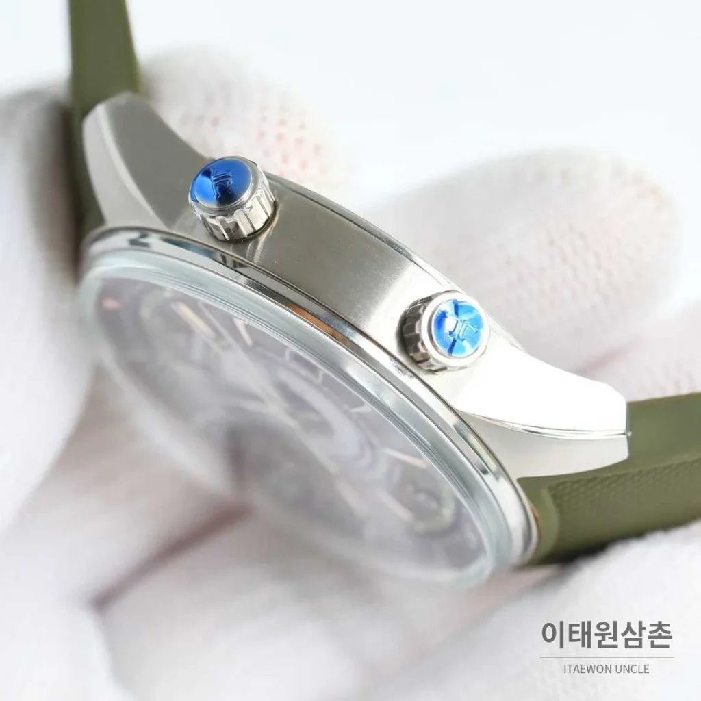 예거르쿨트르 폴라리스 러버밴드 블랙다이얼 데이트 오토매틱 42mm 블루 베젤