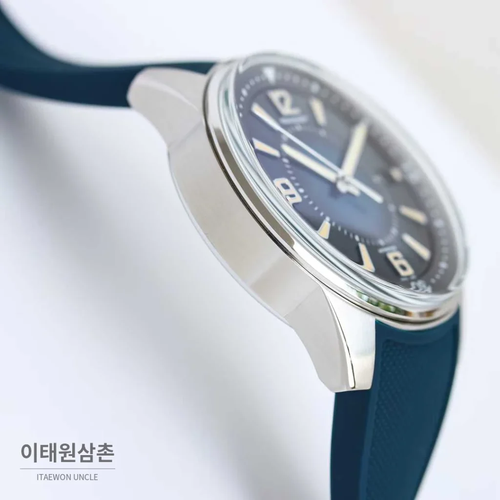 예거르쿨트르 폴라리스 러버밴드 블랙다이얼 데이트 오토매틱 42mm (3)