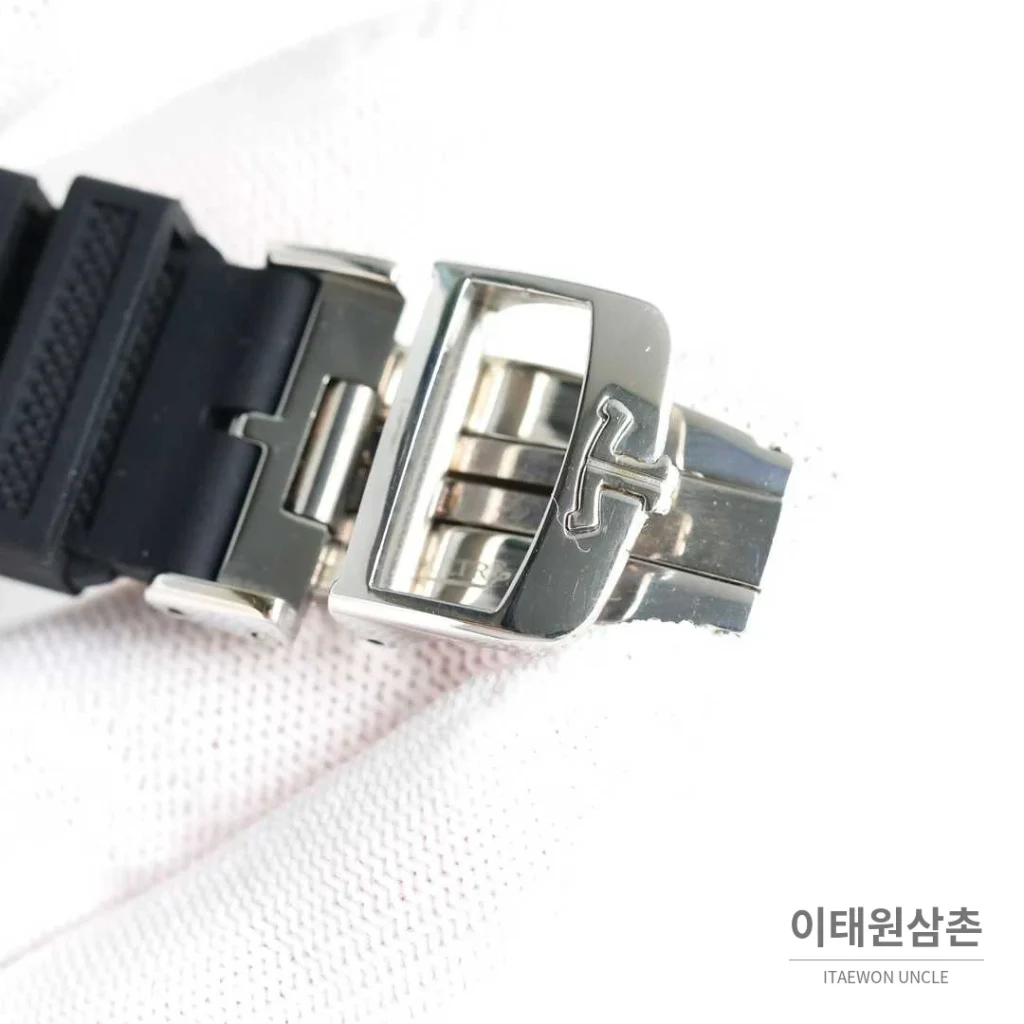 예거르쿨트르 폴라리스 러버밴드 블랙다이얼 데이트 오토매틱 42mm (2)