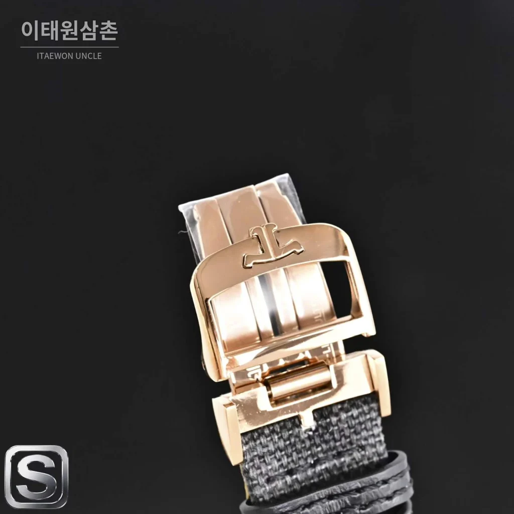 예거르쿨트르 리베르소 트리뷰트 듀오페이스 스몰 세컨즈 수동 시계 47mm Q3988482 화이트 다이얼
