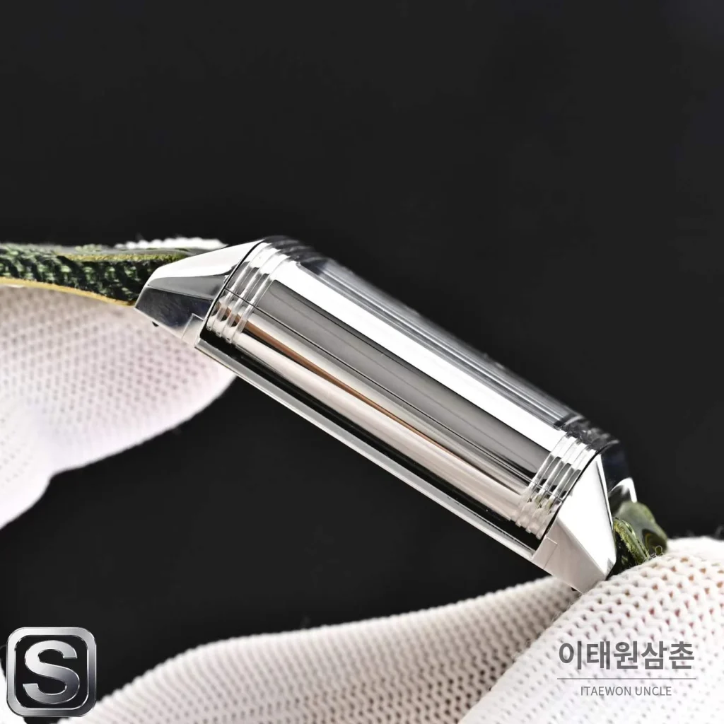 예거르쿨트르 리베르소 트리뷰트 듀오페이스 스몰 세컨즈 수동 시계 47mm Q3988482 그린 다이얼