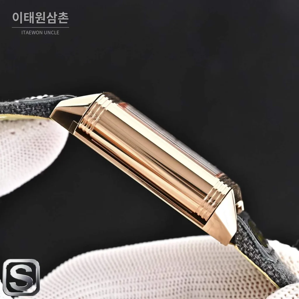 예거르쿨트르 리베르소 트리뷰트 듀오페이스 스몰 세컨즈 수동 시계 47mm Q3988482 화이트 다이얼 (2)