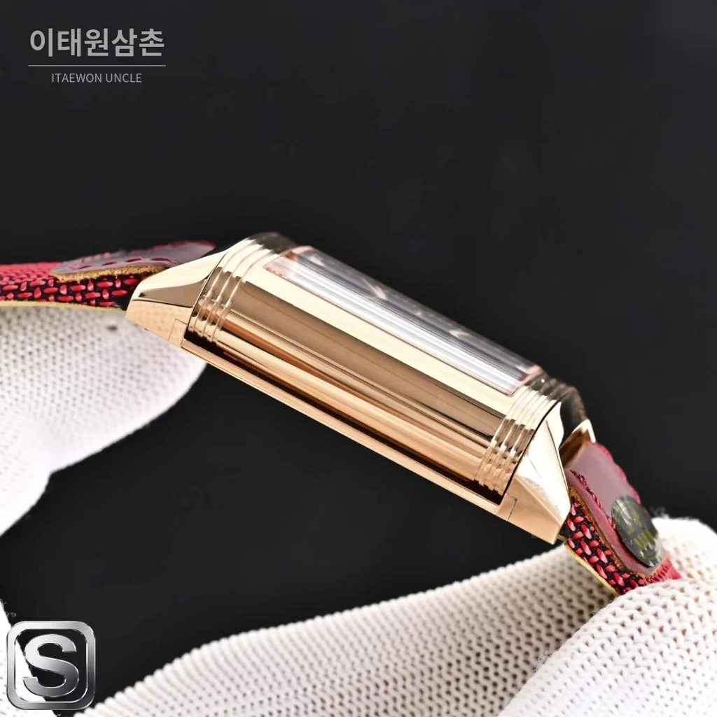 예거르쿨트르 리베르소 트리뷰트 듀오페이스 스몰 세컨즈 수동 시계 47mm Q3988482 버건디 다이얼