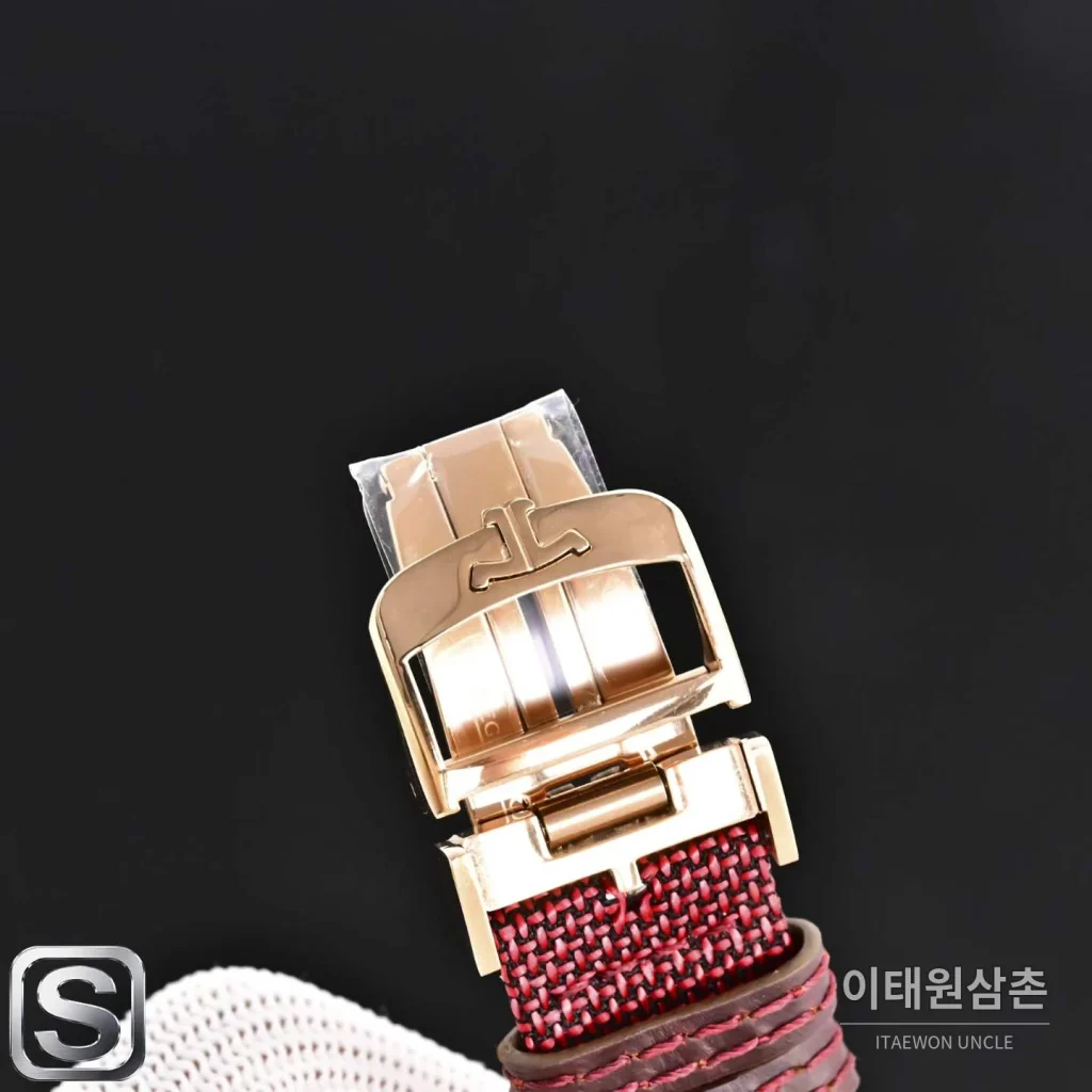 예거르쿨트르 리베르소 트리뷰트 듀오페이스 스몰 세컨즈 수동 시계 47mm Q3988482 버건디 다이얼
