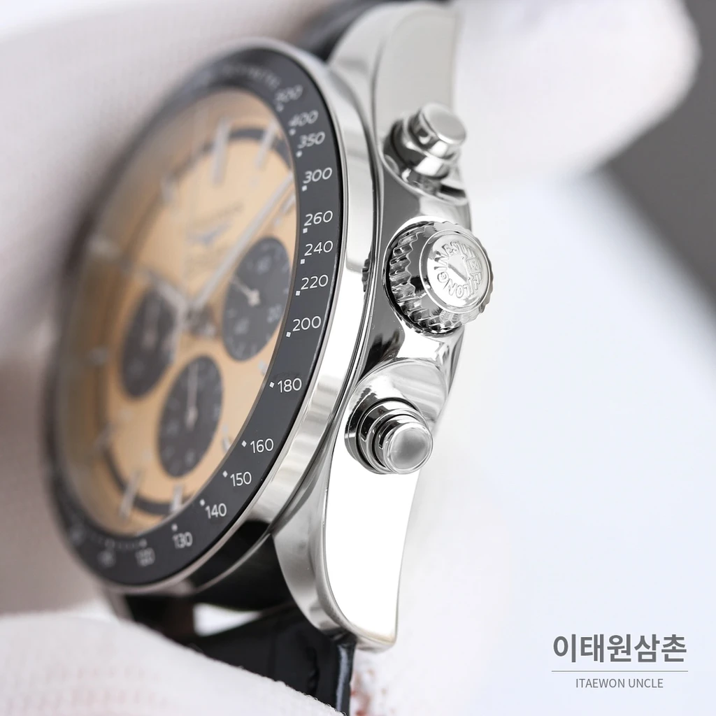 론진 콘퀘스트 베이지다이얼 크로노그래프 가죽밴드 오토매틱 42mm