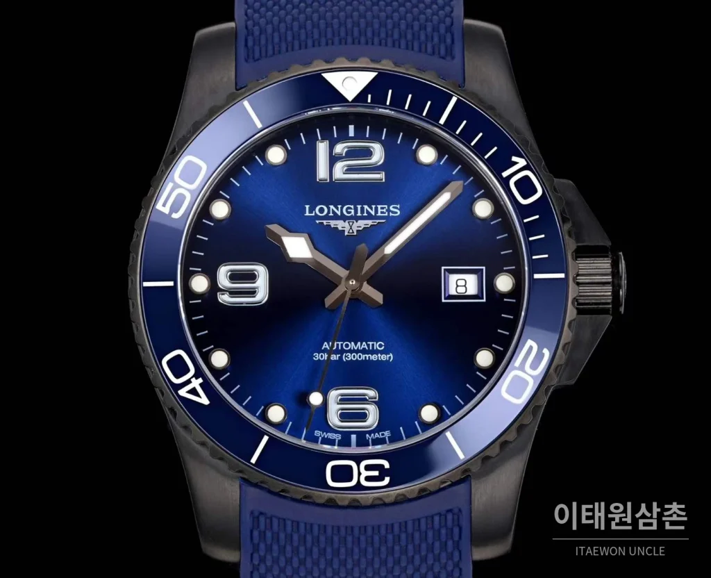 론진 콘퀘스트 세라믹 베젤 다이버 콘퀘스트 오토매틱 41mm 블랙 네이비 러버 스트랩