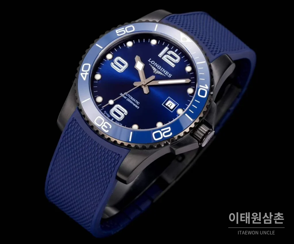 론진 콘퀘스트 세라믹 베젤 다이버 콘퀘스트 오토매틱 41mm 블랙 네이비 러버 스트랩
