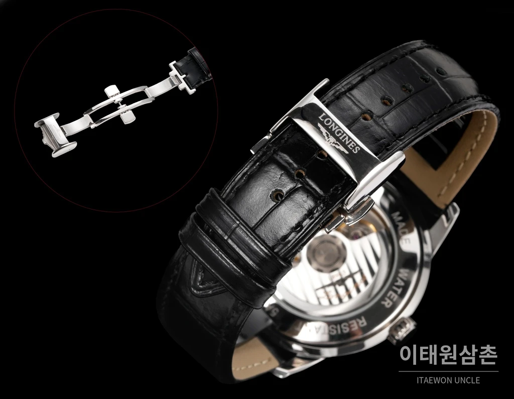 론진 콘퀘스트 헤리티지 센트럴 파워 리저브 아이보리 다이얼 가죽 스트랩 시계 40mm