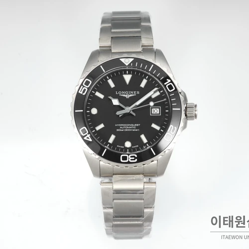 론진 하이드로콘퀘스트 스틸 블랙 다이얼 오토매틱 42mm