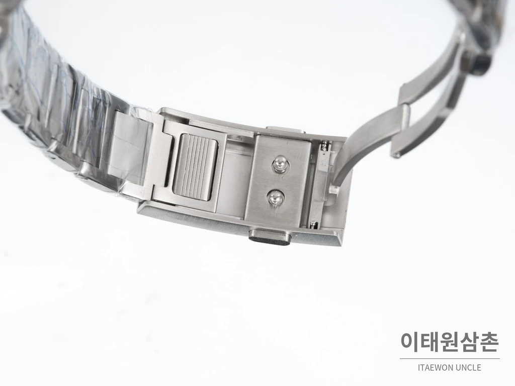 론진 하이드로콘퀘스트 스틸 블랙 다이얼 오토매틱 42mm
