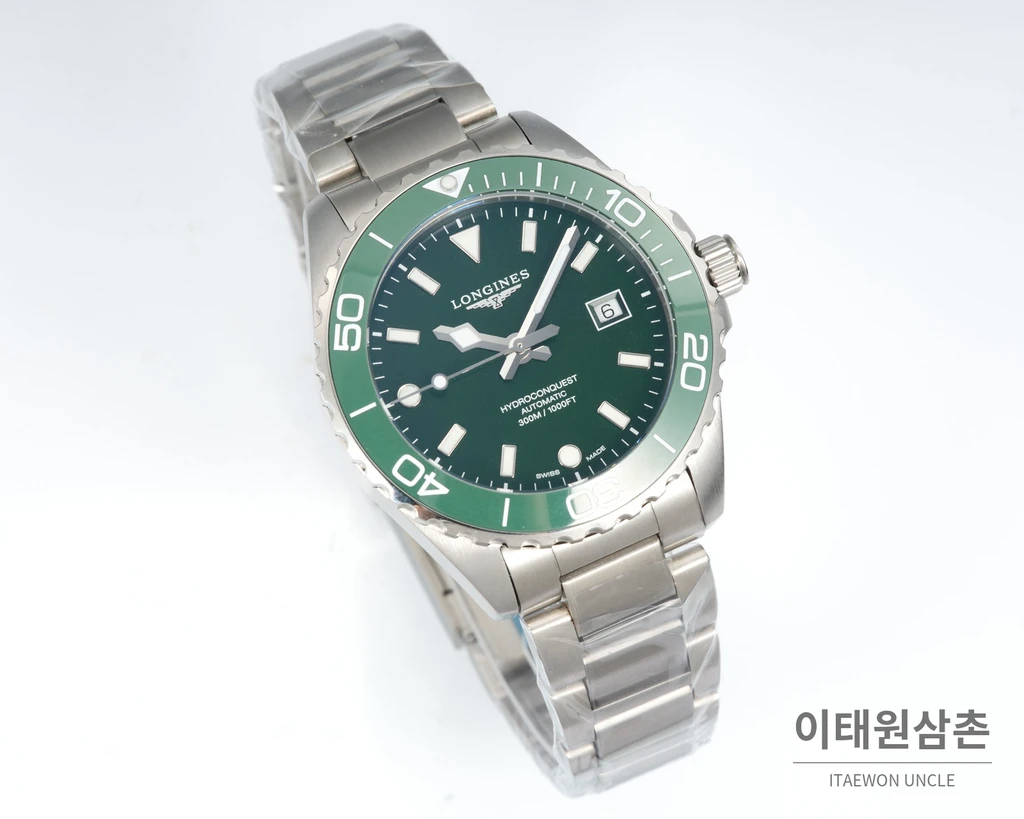 론진 하이드로콘퀘스트 스틸 딥 그린 다이얼 오토매틱 42mm