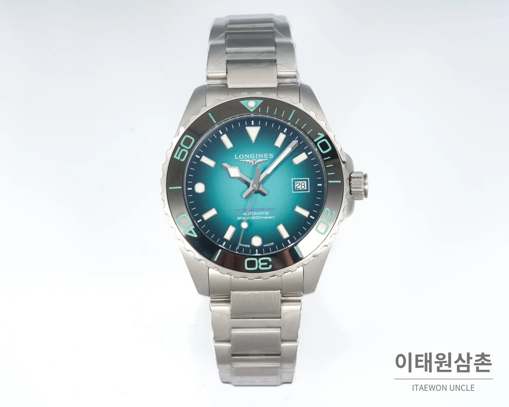 론진 하이드로콘퀘스트 스틸 에메랄드 그린 다이얼 오토매틱 42mm