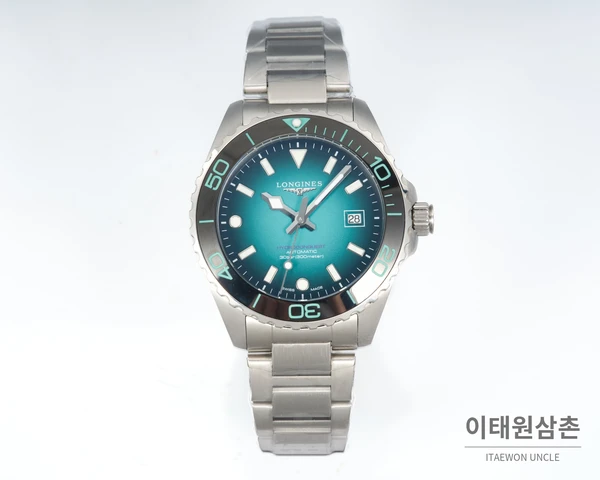론진 하이드로콘퀘스트 스틸 에메랄드 그린 다이얼 오토매틱 42mm 론진 하이드로콘퀘스트 스틸 에메랄드 그린 다이얼 오토매틱 42mm