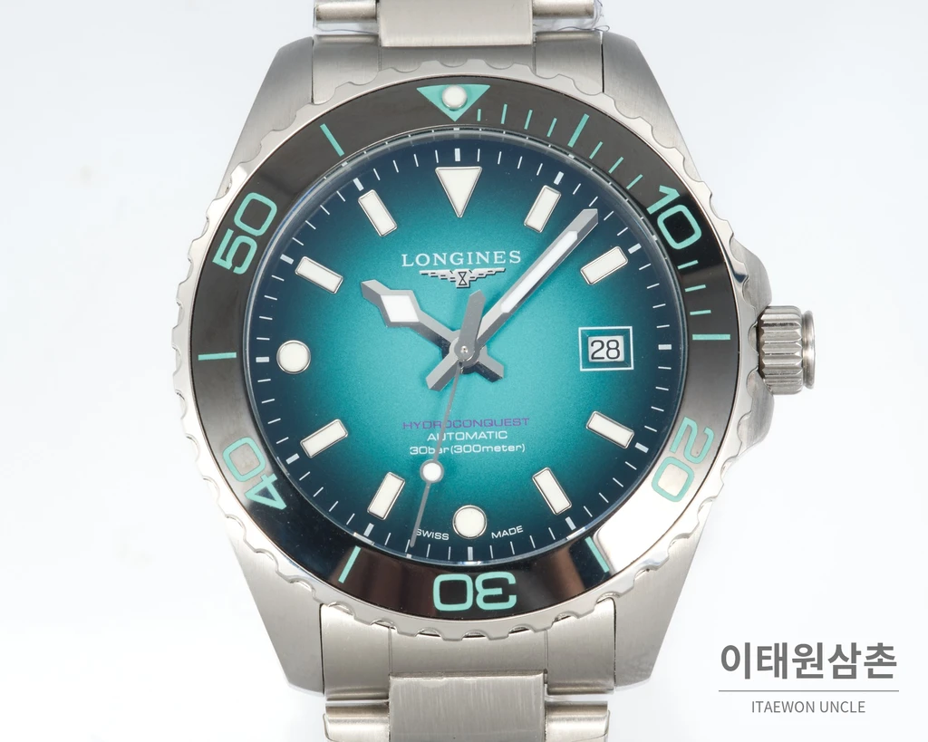 론진 하이드로콘퀘스트 스틸 에메랄드 그린 다이얼 오토매틱 42mm