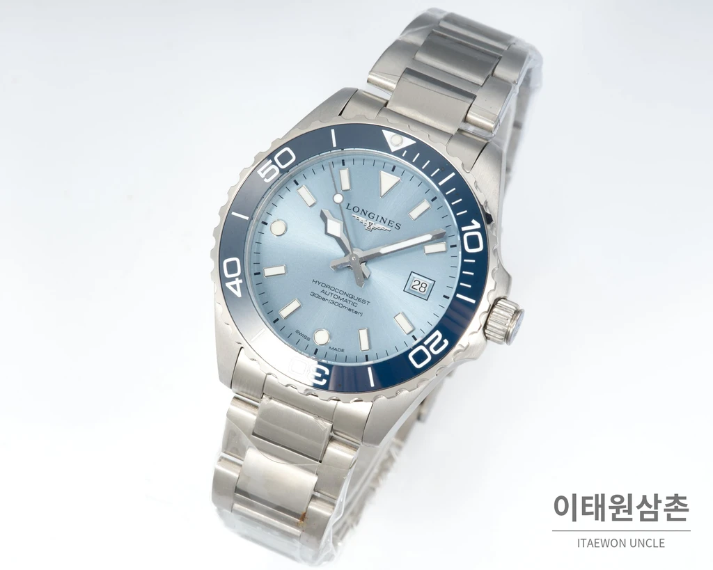 론진 하이드로콘퀘스트 스틸 아이스 블루 다이얼 오토매틱 42mm
