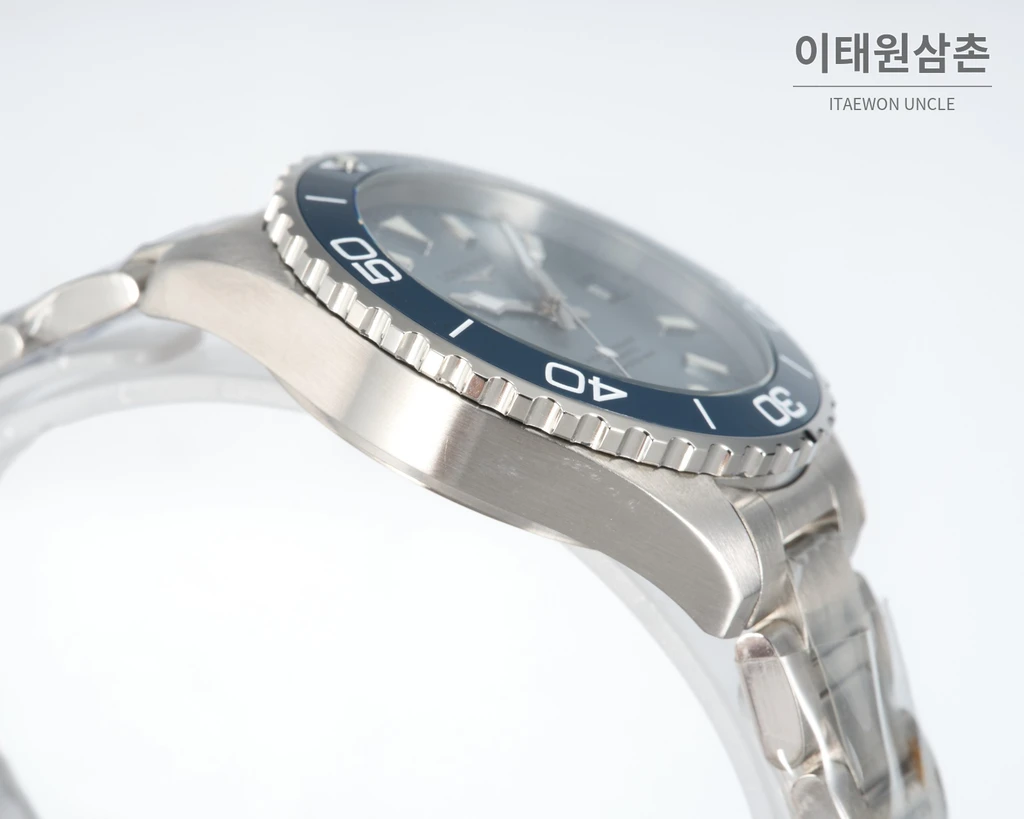 론진 하이드로콘퀘스트 스틸 아이스 블루 다이얼 오토매틱 42mm