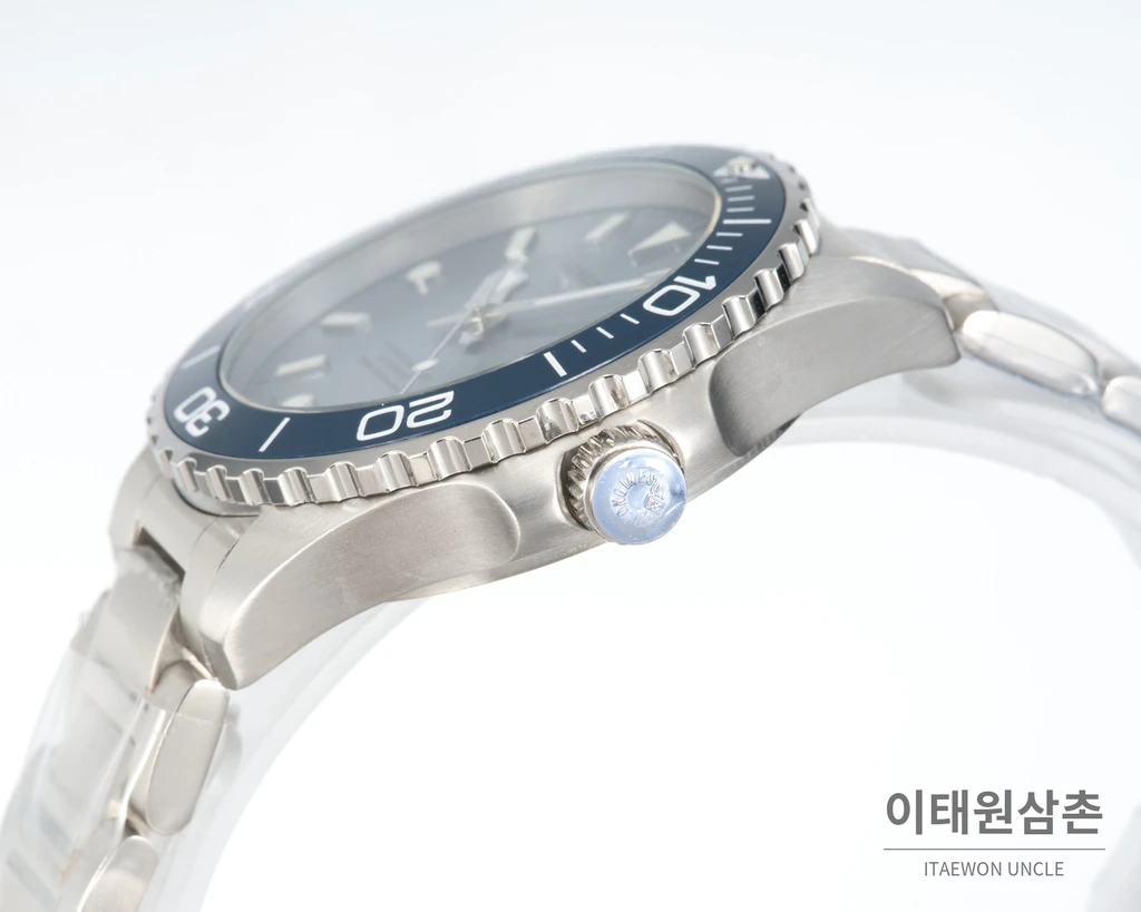 론진 하이드로콘퀘스트 스틸 아이스 블루 다이얼 오토매틱 42mm
