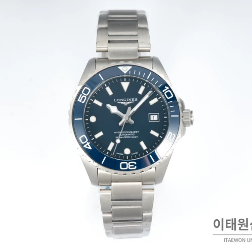 론진 하이드로콘퀘스트 스틸 네이비 블루 다이얼 오토매틱 42mm