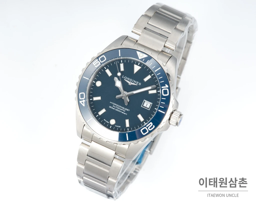 론진 하이드로콘퀘스트 스틸 네이비 블루 다이얼 오토매틱 42mm
