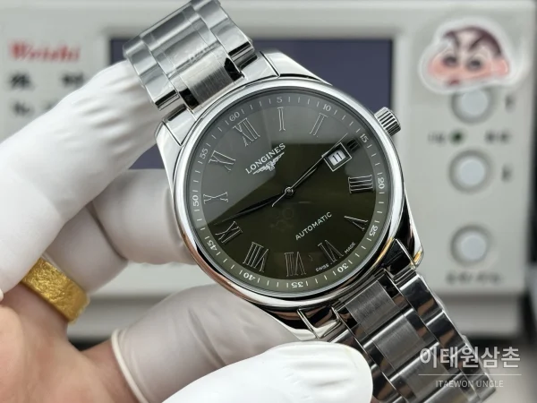 론진 마스터컬렉션 실버로만다이얼 오토매틱 40mm 스틸 브레이슬릿 (3)