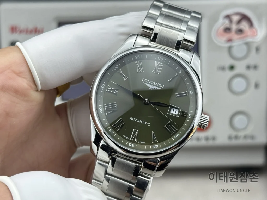론진 마스터컬렉션 실버로만다이얼 오토매틱 40mm 스틸 브레이슬릿 (3)