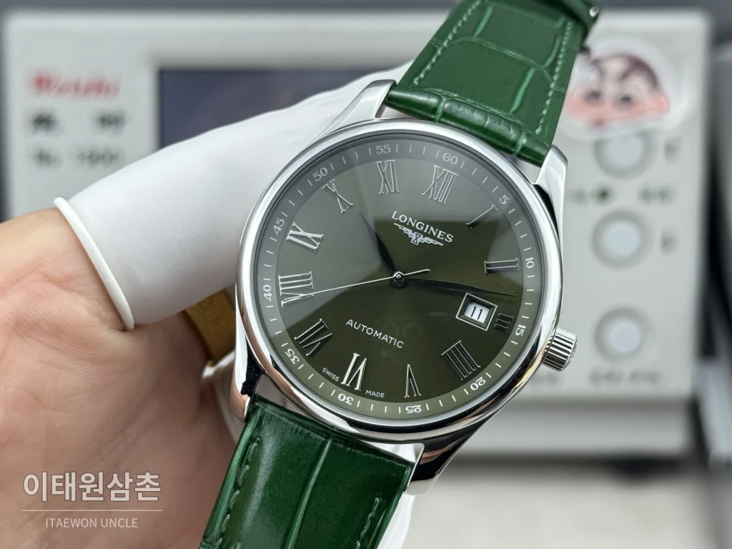 론진 마스터컬렉션 실버로만다이얼 오토매틱 40mm 스틸 브레이슬릿 (3)