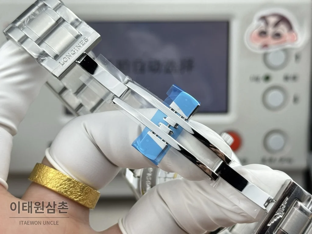 론진 마스터컬렉션 실버로만다이얼 오토매틱 40mm 스틸 브레이슬릿 (3)