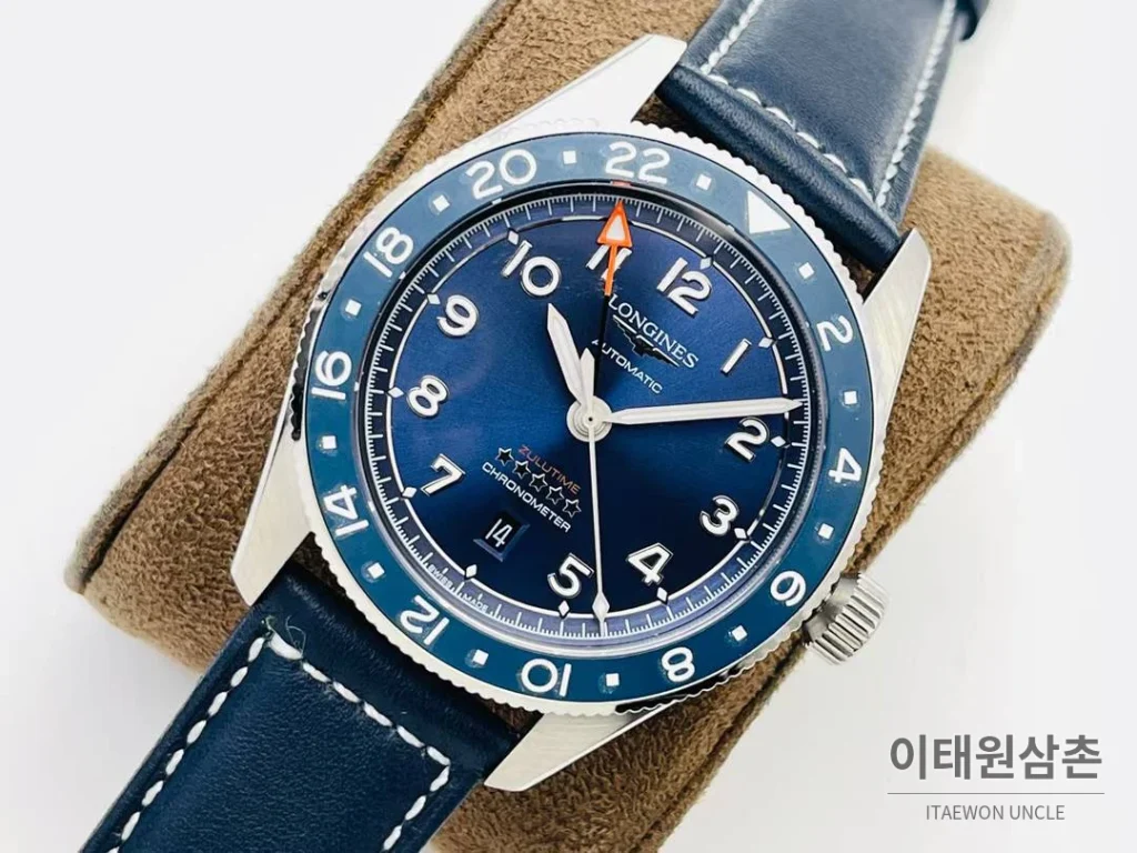 론진 스피릿 Zulu Time GMT 세라믹 베젤 블랙다이얼 오토매틱 42mm 네이비 가죽 스트랩