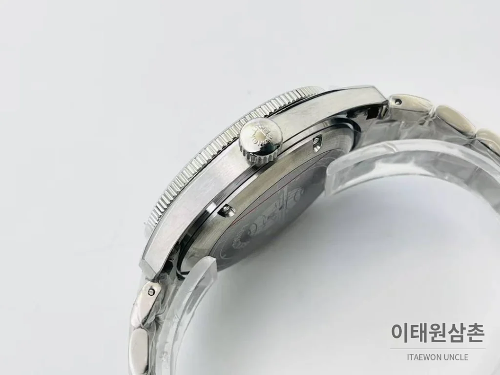 론진 스피릿 Zulu Time GMT 세라믹 베젤 블랙다이얼 오토매틱 42mm 스틸 브레이슬릿 (2)