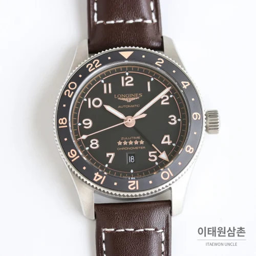 론진 스피릿 줄루타임 세라믹베젤 GMT 오토매틱 42mm 블랙 다이얼 브라운 가죽 스트랩 (2)
