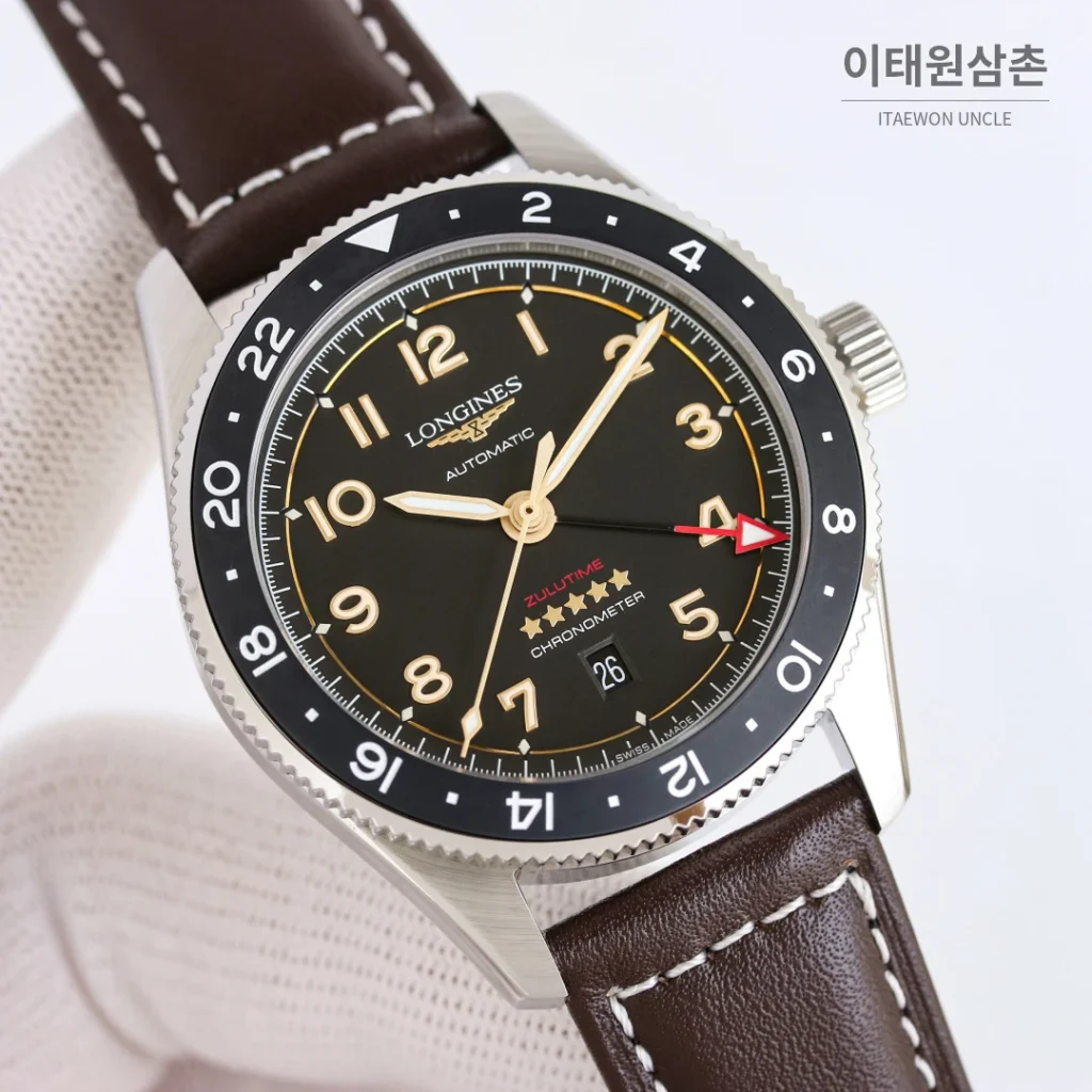 론진 스피릿 줄루타임 세라믹베젤 GMT 오토매틱 42mm 블랙 다이얼 브라운 가죽 스트랩