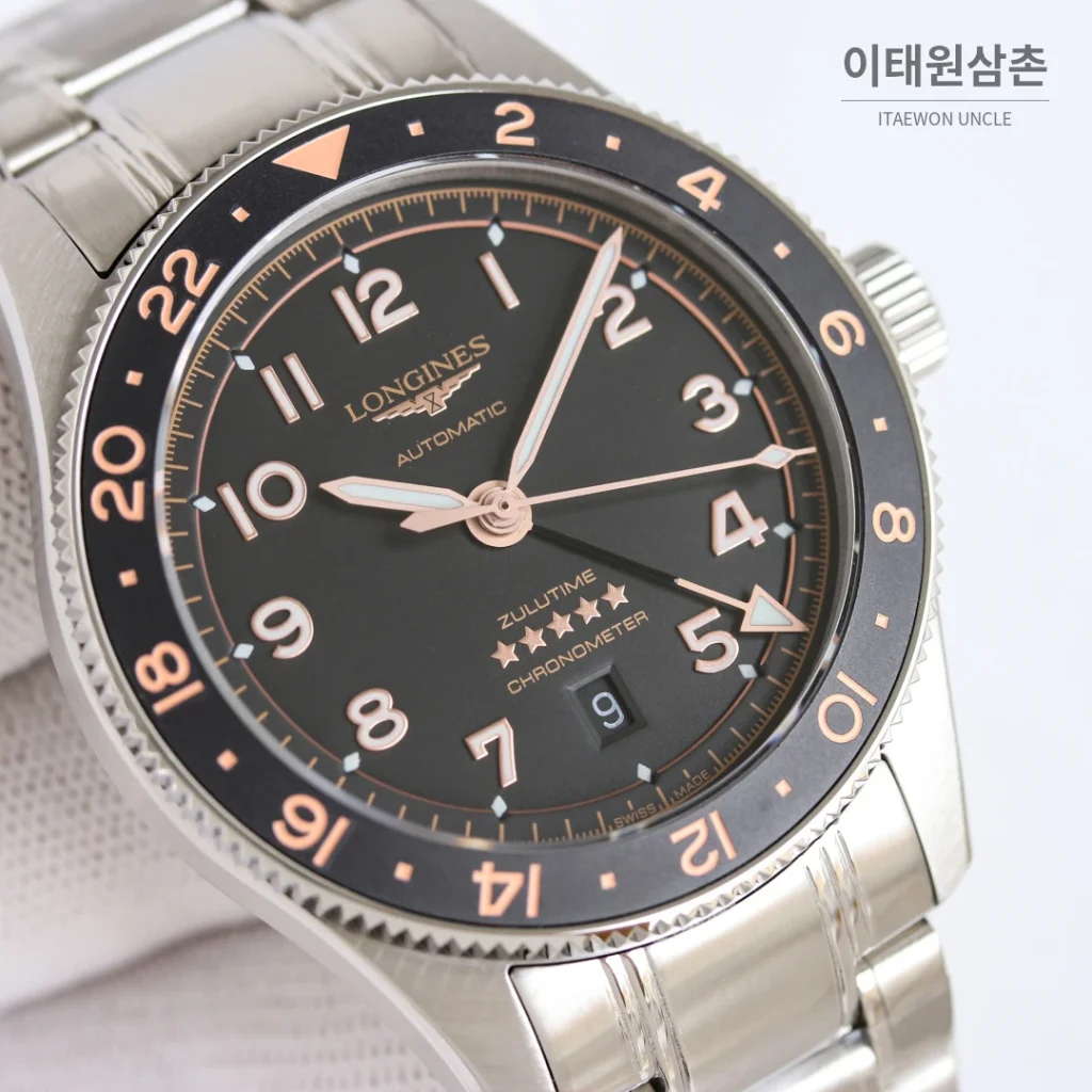 론진 스피릿 줄루타임 세라믹베젤 GMT 오토매틱 42mm 블랙 다이얼 브라운 가죽 스트랩 (2)